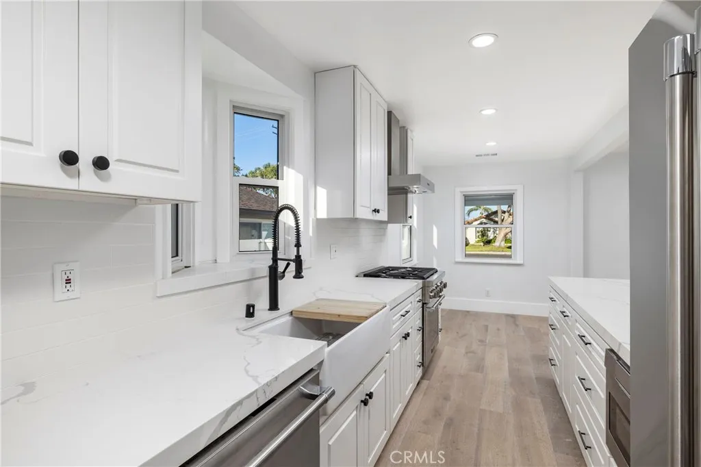 1821 Lake Street, Huntington Beach, California 92648 home-pic-5